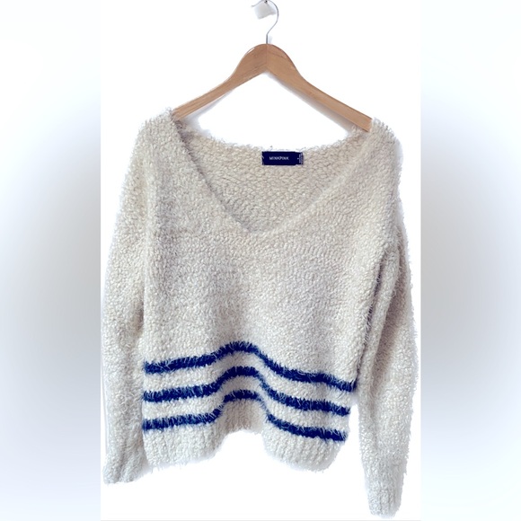 MINKPINK Plush V Neck Eyelash Sweater - Picture 1 of 3